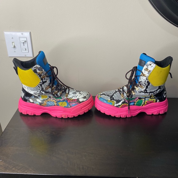 Cape Robbin Multicolor Snake Print Boots with Pink Soles size 9 - Picture 5 of 14